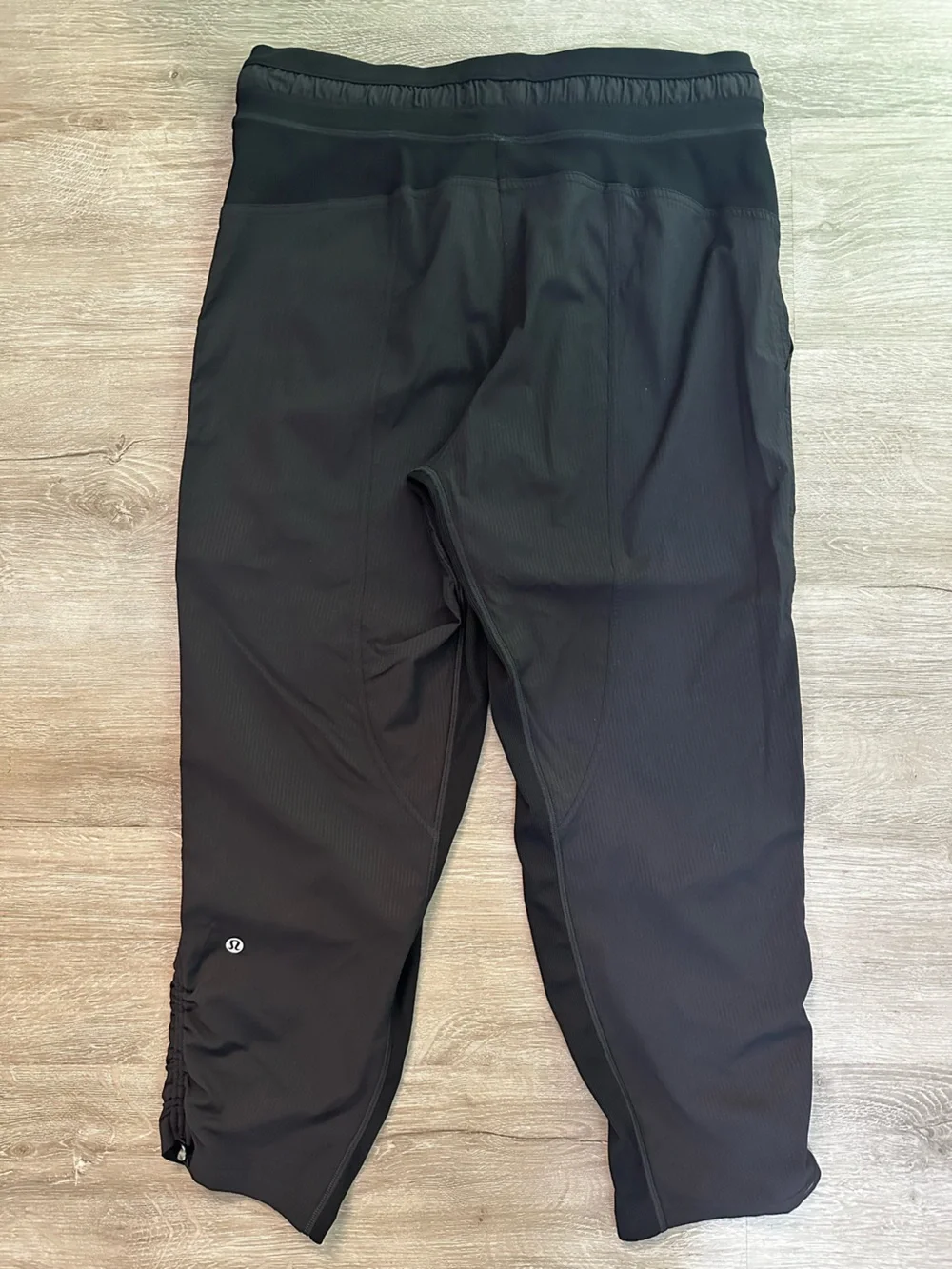 Lululemon Dance Studio Mid-Rise Crop 25